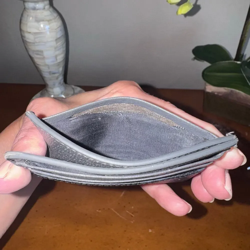 Gucci GG Supreme Card Holder Black Gray Authentic